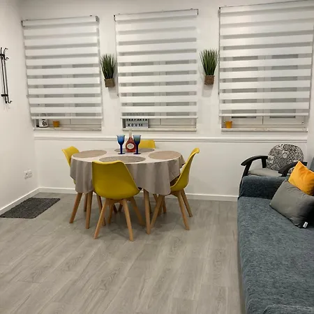 Maria House * Trafaria