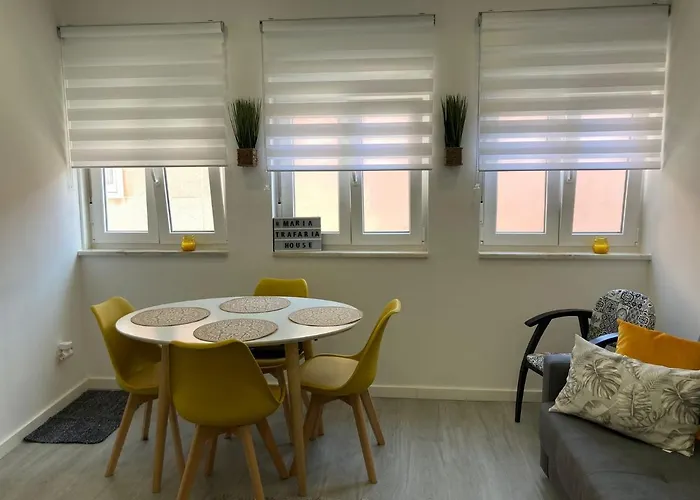 Maria House * Trafaria